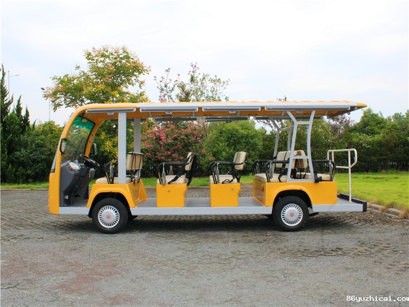 14座电动观光车-侧身