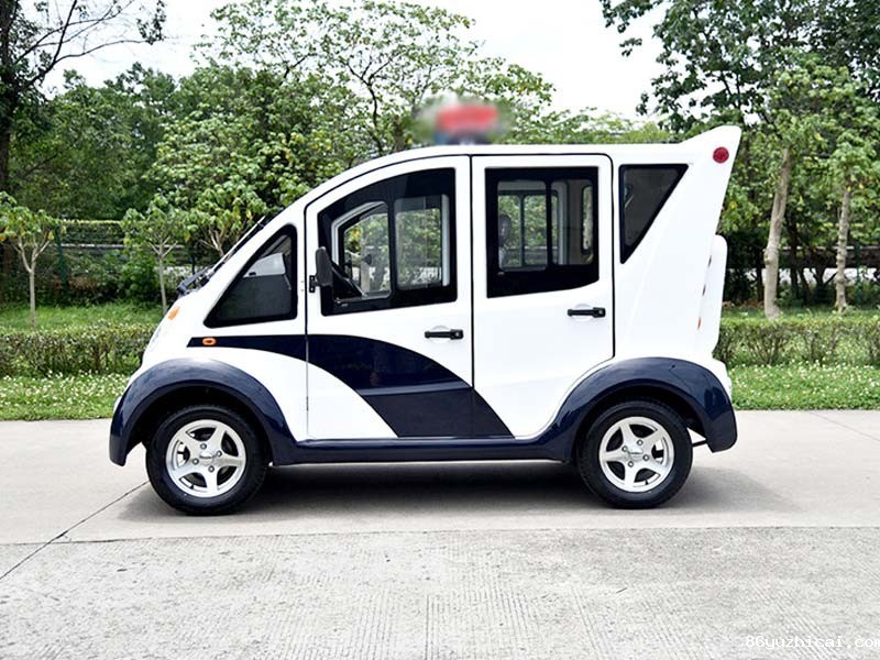 电动巡逻车-侧身